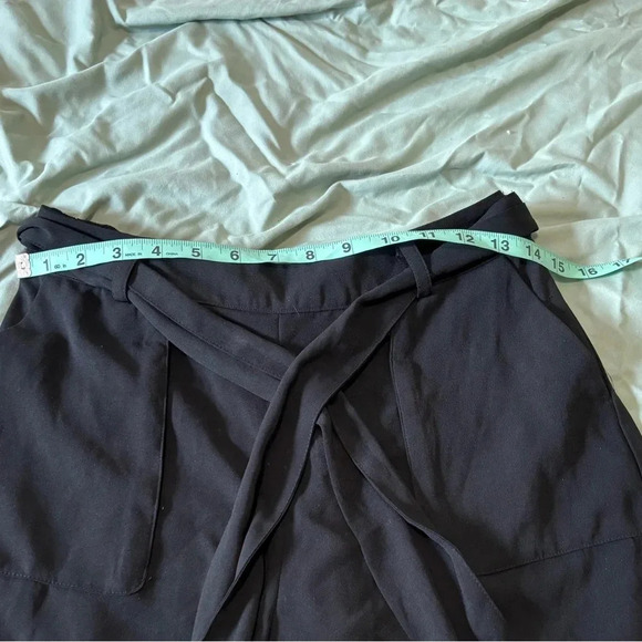 A New Day Women's Size Small Black High-Rise Utility Paperbag Shorts - Picture 2 of 12